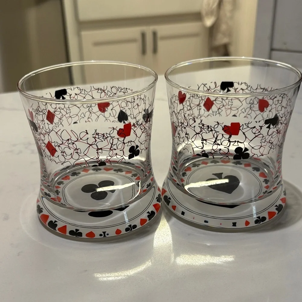 Playing Card Themed Glass Tumblers vs